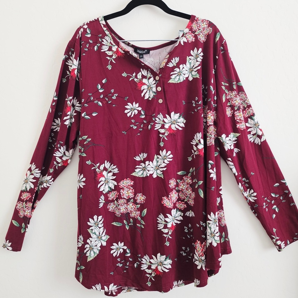 🆑️3/$15 Avenue Women's Burgundy Floral Henley Tunic